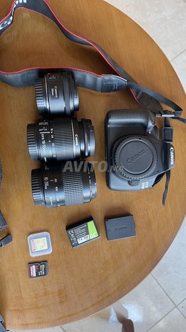 CAMERA n9ia EOS 1200D bon etat