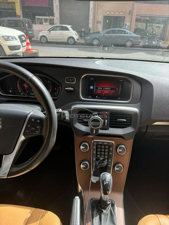 Volvo V40 Diesel Automatique 2020 à Marrakech