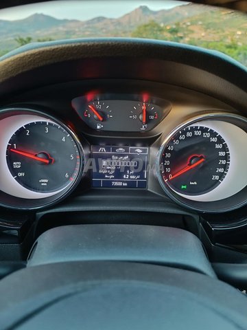 Opel Astra Diesel Manuelle 2019 à Tanger