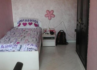 Chambre pour fille Kitea en bon état 