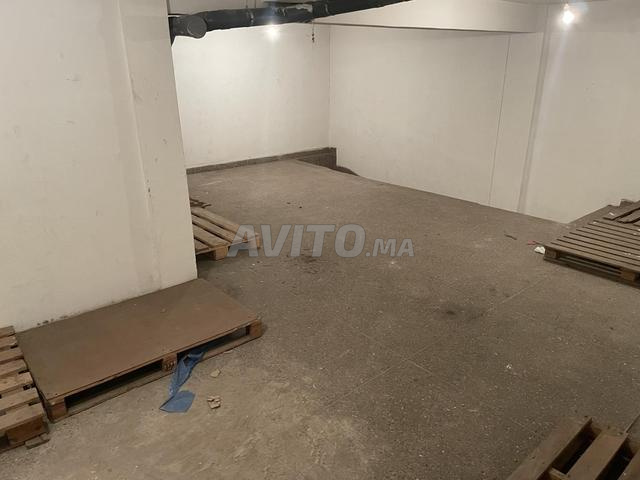 Dépôt à vendre