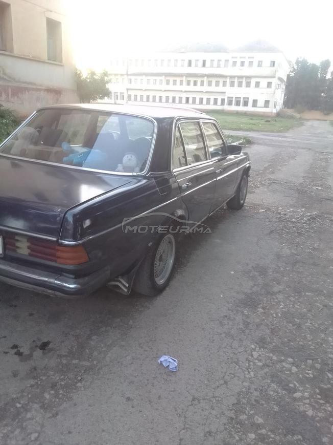 240 Mercedes 