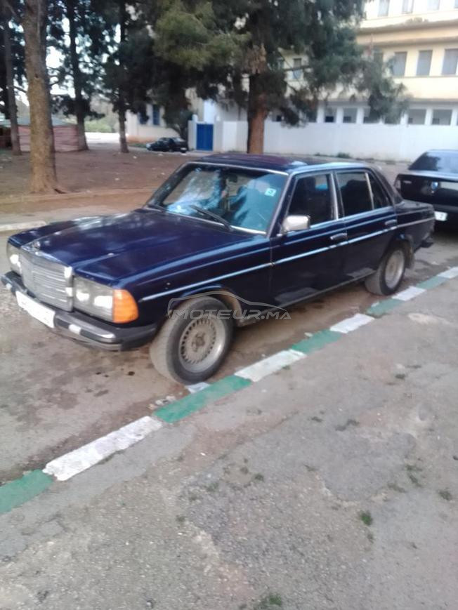 240 Mercedes 