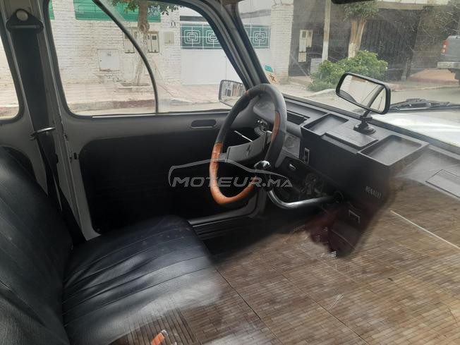 Renault R4 Essence Manuelle 1983 à Sidi Slimane