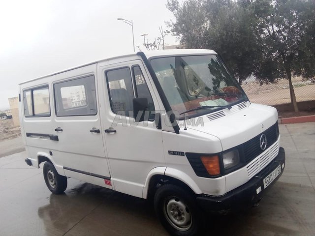 Mercedes-Benz 207D Diesel Manuelle