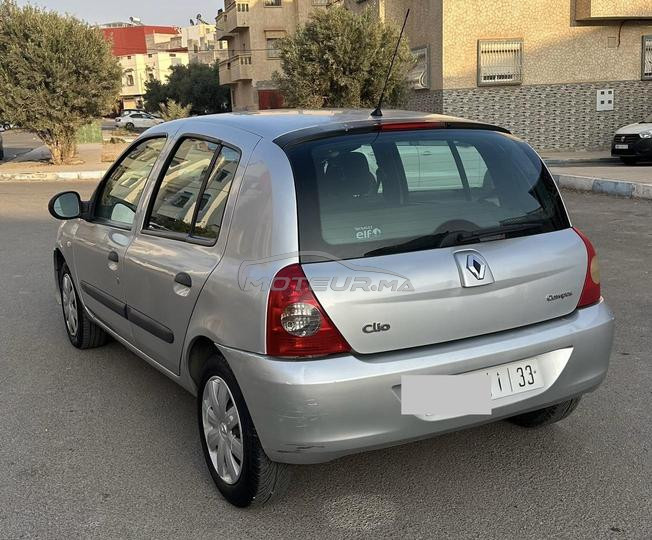 Renault Clio Essence Manuelle 2011 à Agadir