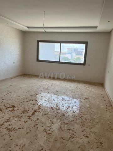 Appartement NEUF 3 ch vide à victoria 150 m²