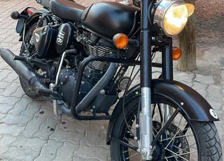 Royal Enfield Classic 500