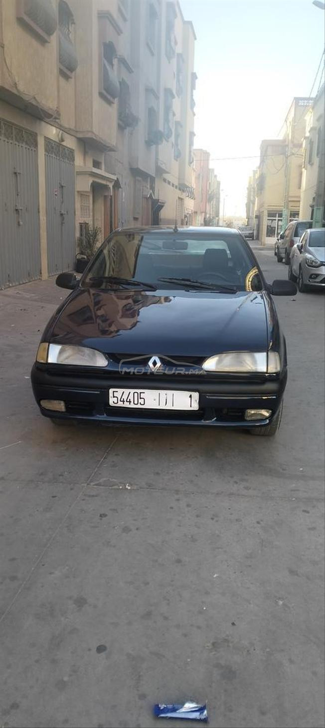 Renault 19