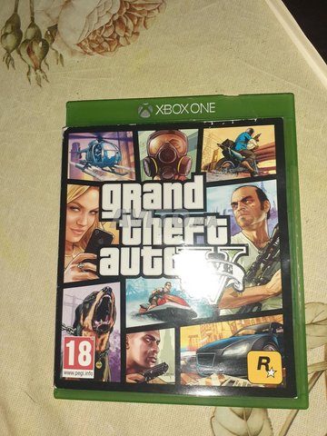 cd gta v original xbox one