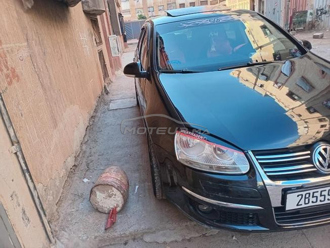  golf 5 modèle 2005 très bonne état 