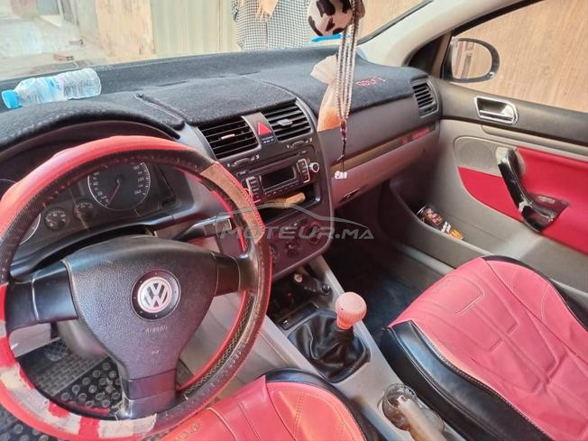  golf 5 modèle 2005 très bonne état 