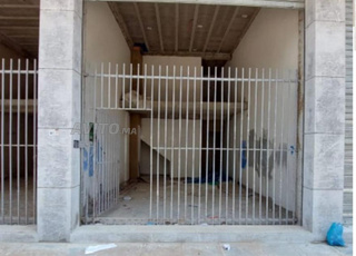 Commerce à vendre, emplacement ultra rentable.