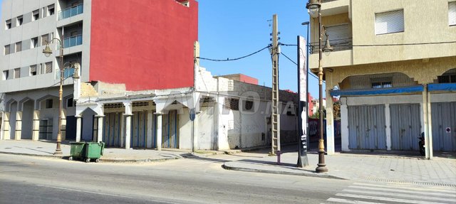 ملك ارض محفضة