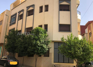 Maison à vendre de 2 étages à Meknès 
