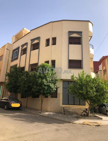 Maison à vendre de 2 étages à Meknès 
