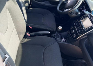 Renault Clio Diesel Manuelle 2017 à Agadir