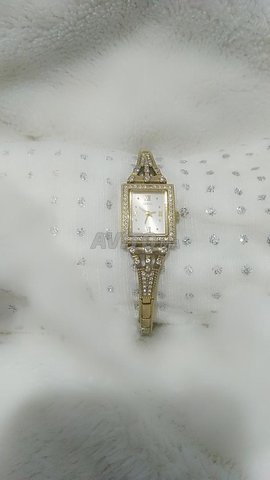 ساعة Guess الأنيقة الأصلية 