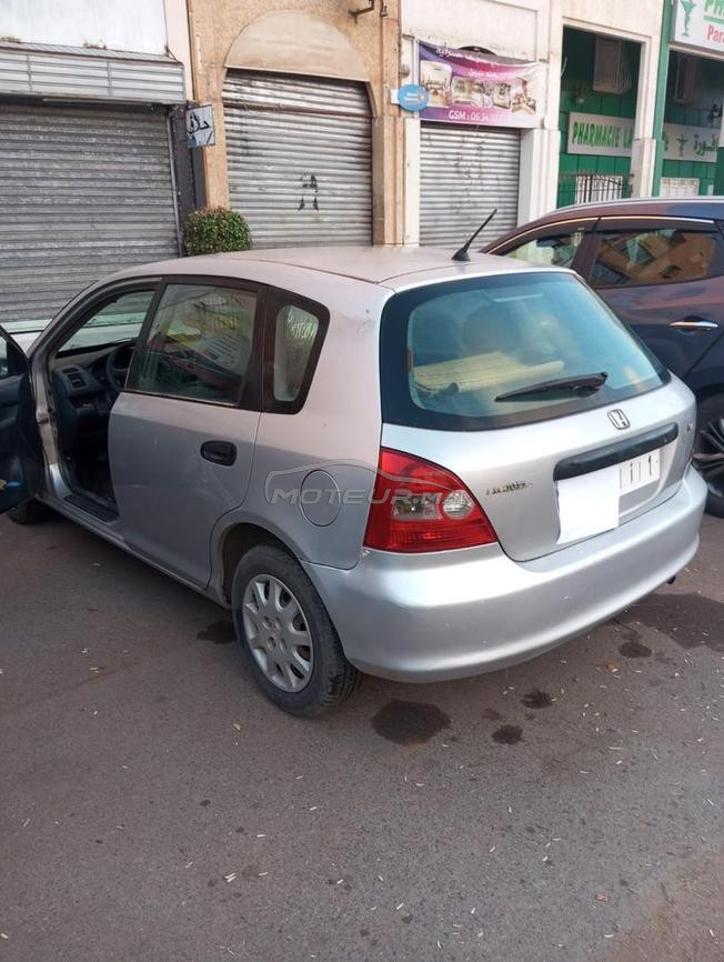 Honda Civic Essence Manuelle 2002 à Rabat
