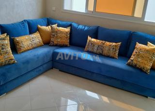 canapé d'angle bleu moderne