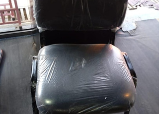 كرسي صناعة محلية