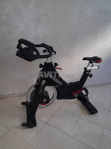 Vélo Spinning Matrix IC3
