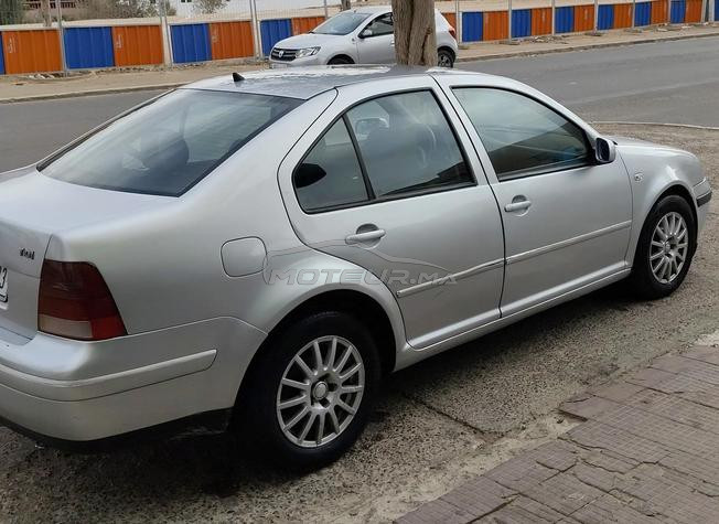 VOLKSWAGEN BORA