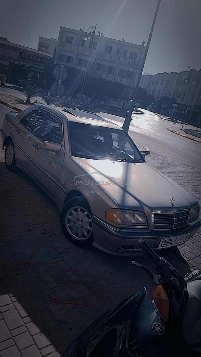 mercedes 220 modele 99