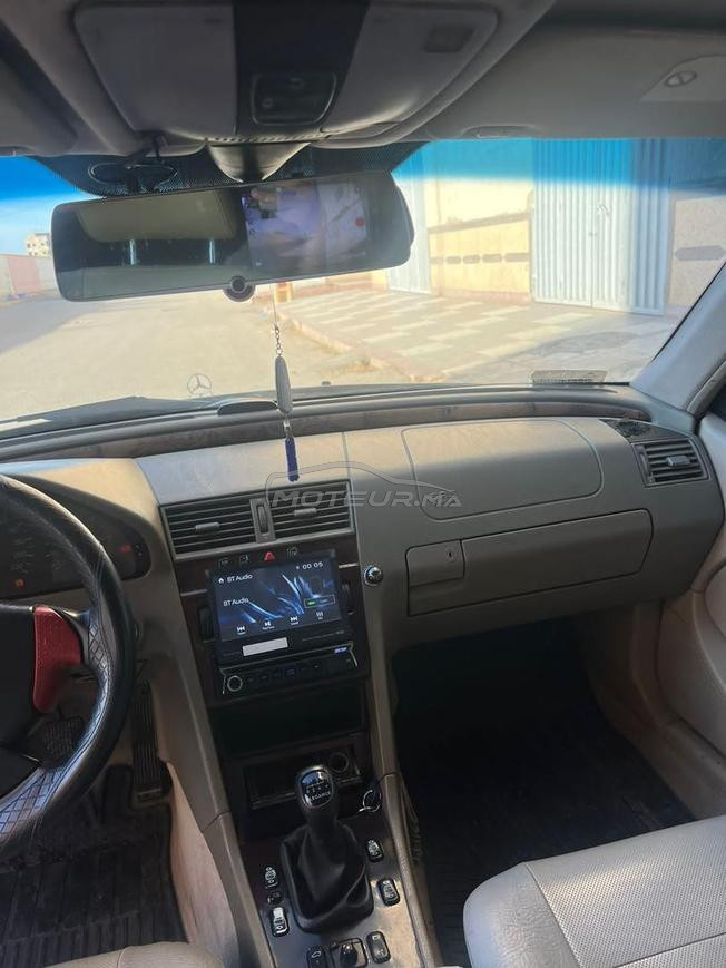 mercedes 220 modele 99