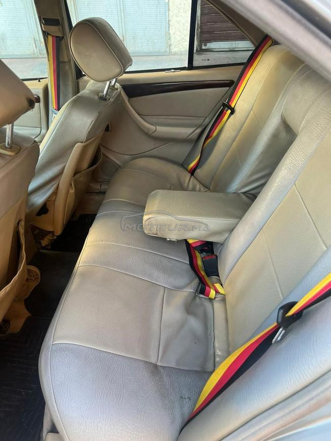 mercedes 220 modele 99