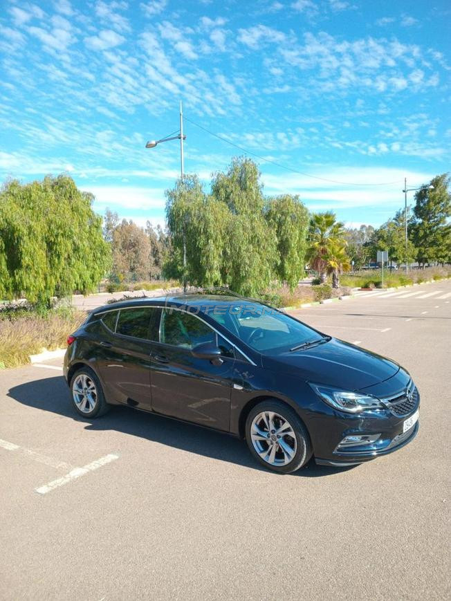 Opel Astra Diesel Automatique 2019 à Khouribga