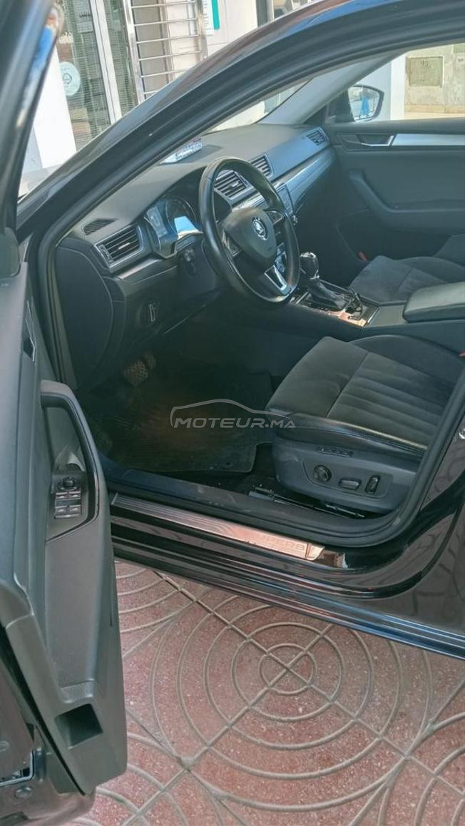 SKODA SUPERB 2017 Très bon état visible à Safi