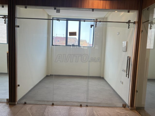 Belle Boutique dans un Mall neuve à louer