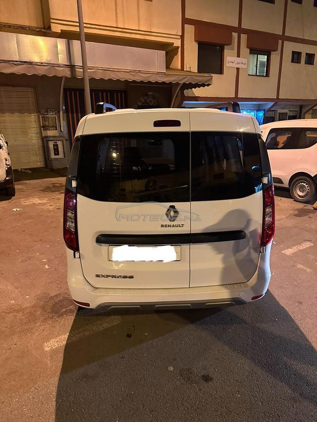 renault express modele 2022 tres bon etat 
