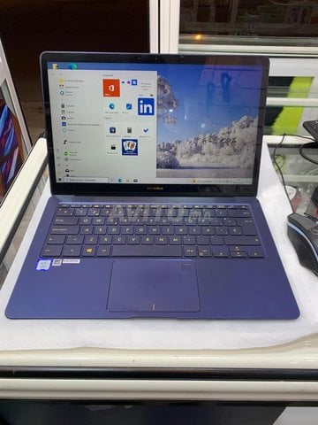 ASUS ZenBook Full HD Core i7