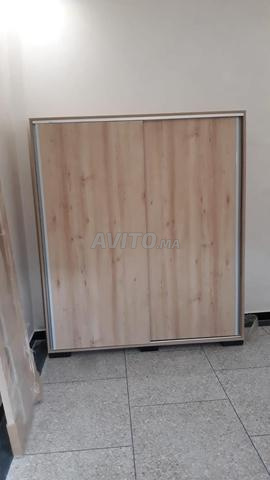 خزانة منزلقة جديدة