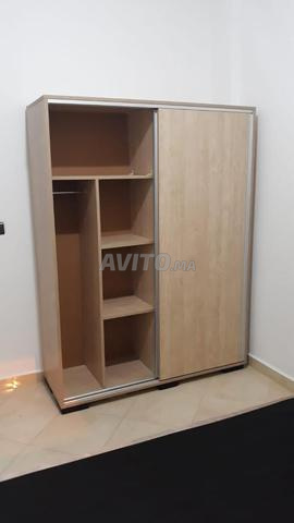 خزانة منزلقة جديدة