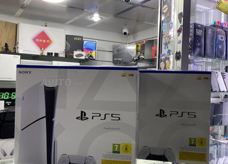 Sony PS5 Slim Edition Standard Neuf 