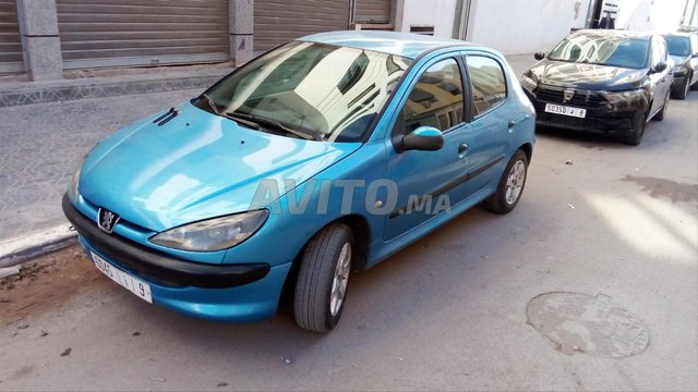 Peugeot 206 Essence Manuelle 2002 à Bouskoura