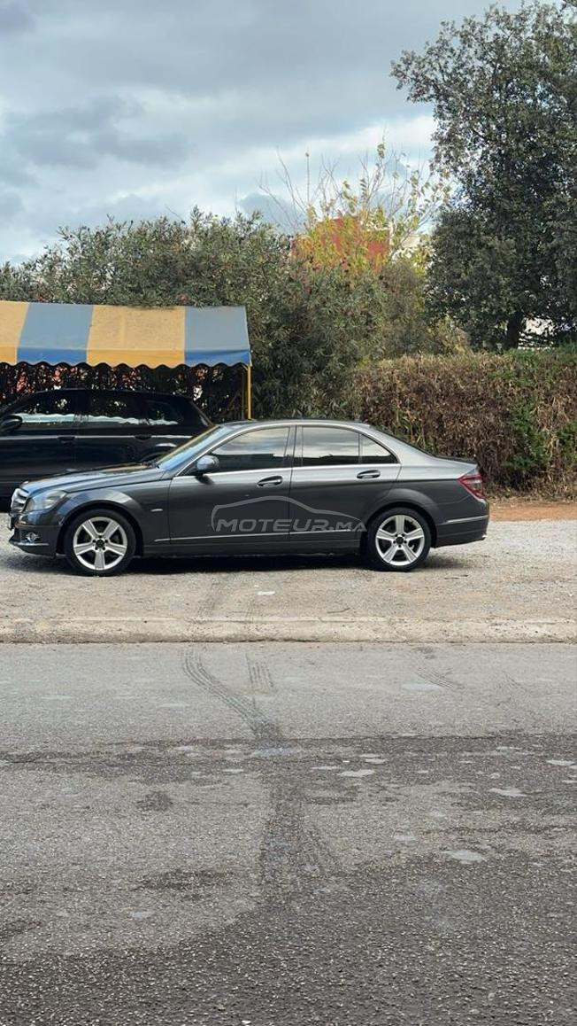 Mercedes-Benz 220 Diesel Automatique 2007 à Temara