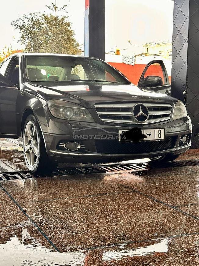 Mercedes-Benz 220 Diesel Automatique 2007 à Temara