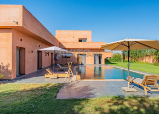 Location villa moderne à la nuitée 