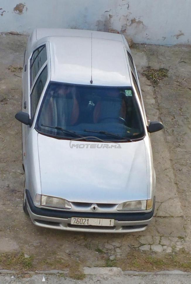 Renault 19