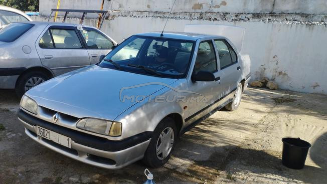 Renault 19