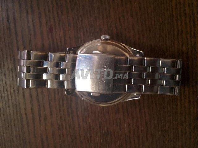 montre-bracelet 