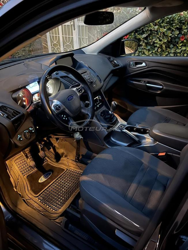 Ford Kuga Diesel Manuelle 2017 Très bon état. 