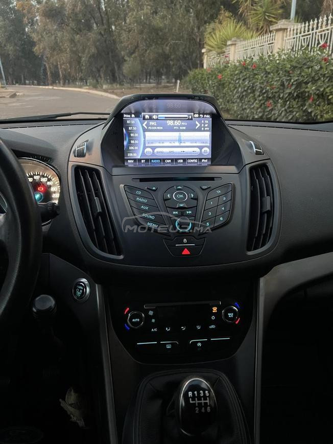 Ford Kuga Diesel Manuelle 2017 Très bon état. 
