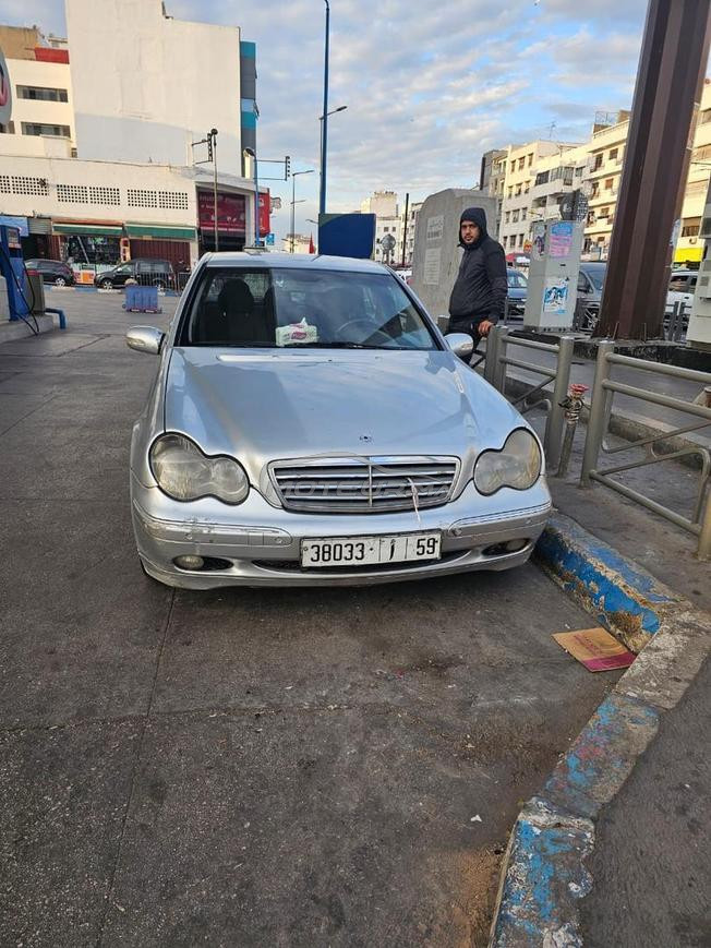 mercedess C220 