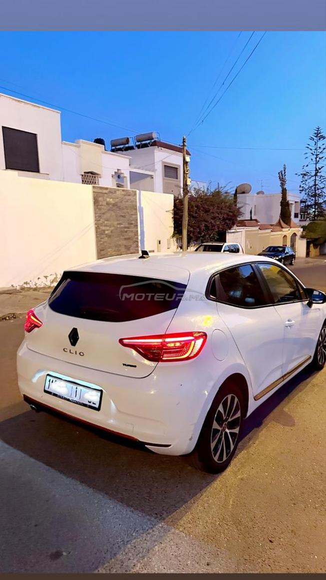 clio  5 intense