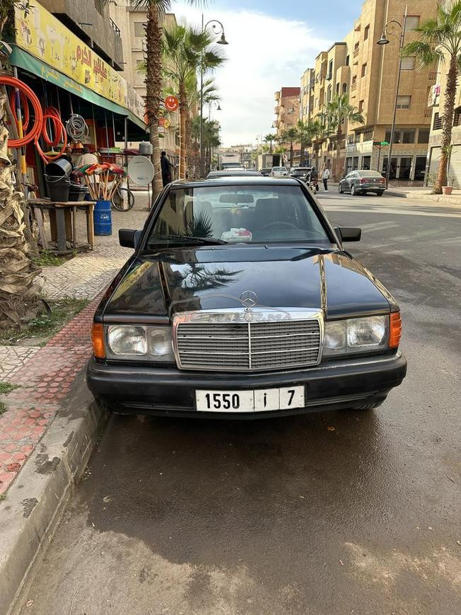 ميرسديس 190